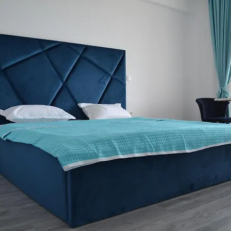 Beach Front Private In Aparthotel *