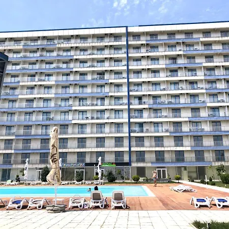Aparthotel Beach Front Private In Olimp